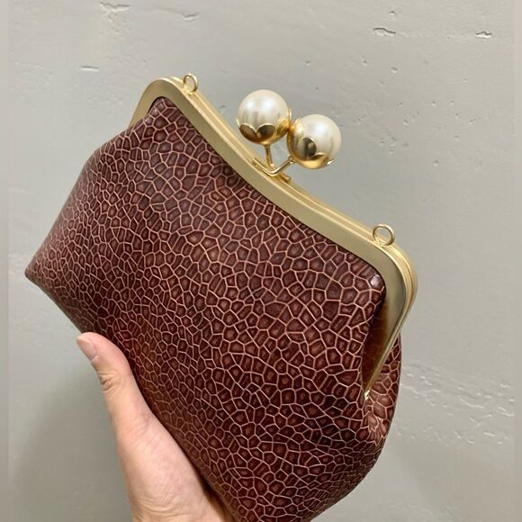 Brown Handmade Embossed Cowhide, Big Pearl Kisslock Clutch/Wristlet/Crossbody - Picture 11 of 15